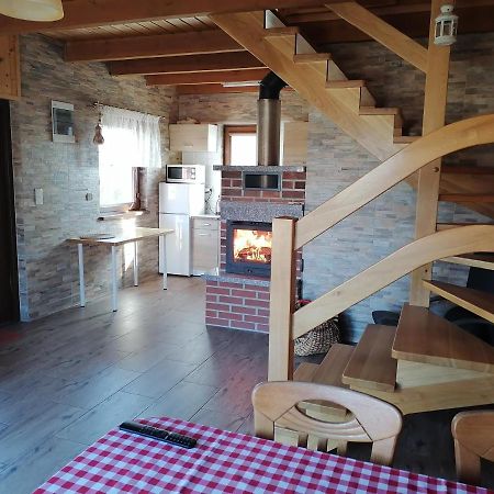 Domek Czerwony Kapturek Villa Plocice Esterno foto