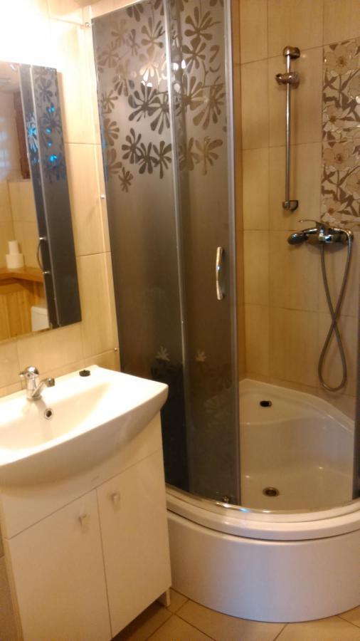 Domek Czerwony Kapturek Villa Plocice Esterno foto